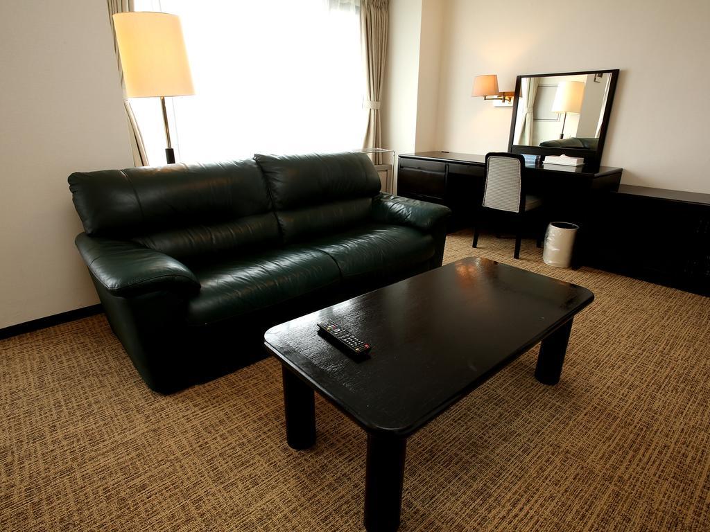Fuji Hakone Land Schole Plaza Hotel Kannami Екстер'єр фото